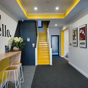 Dreamy - Private With Shared Bathrooms Hotel