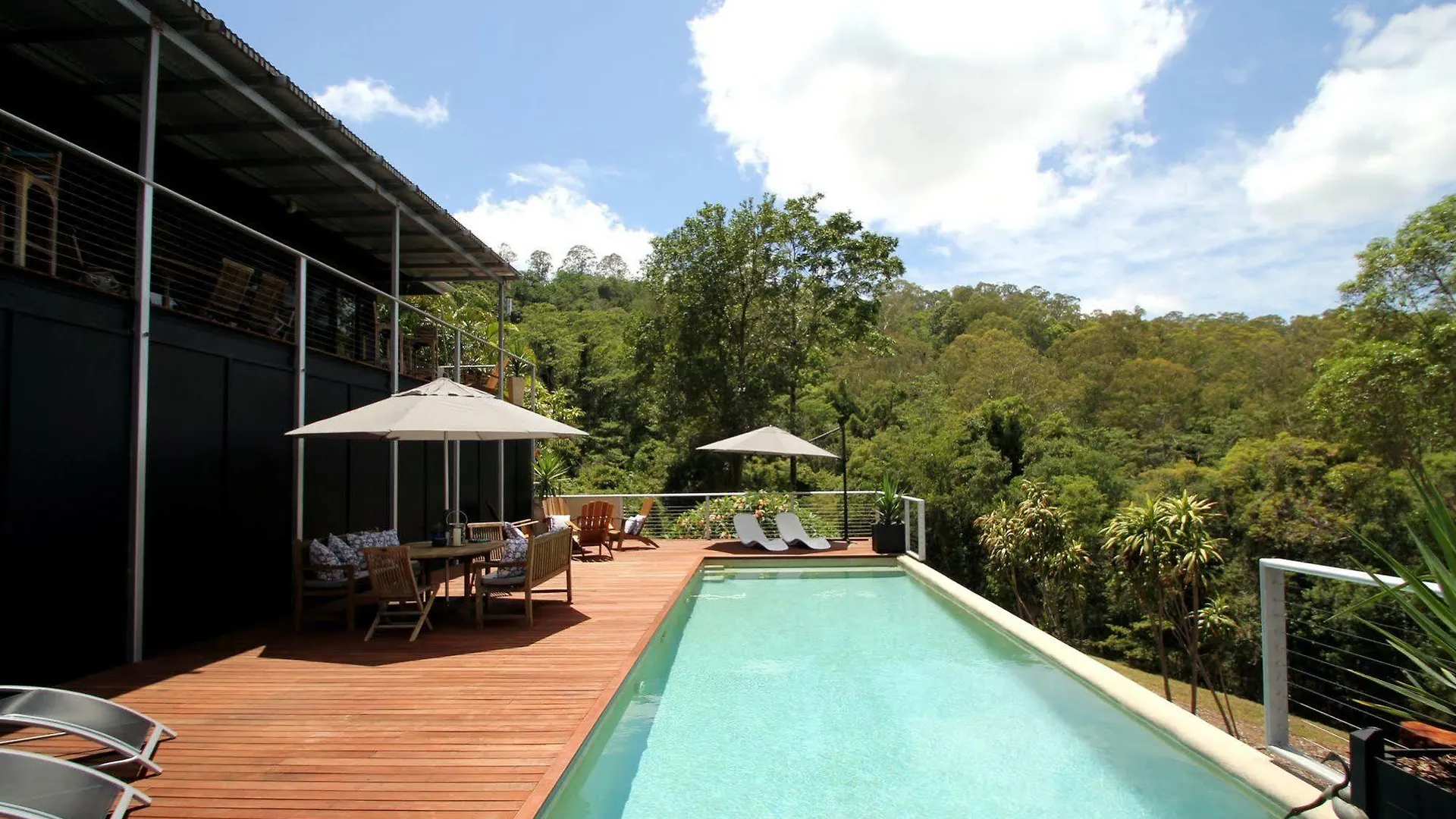 Phoenix Eumundi